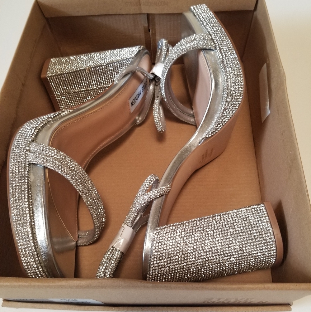 Brand New Steve Madden Rhinestone Silver Platform.  New with no Box.